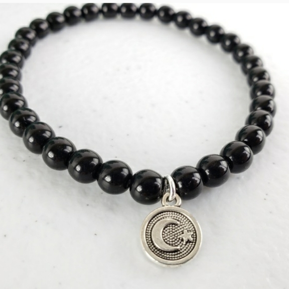 Black Jasper Stone Crescent Moon Bracelet - Picture 3 of 7